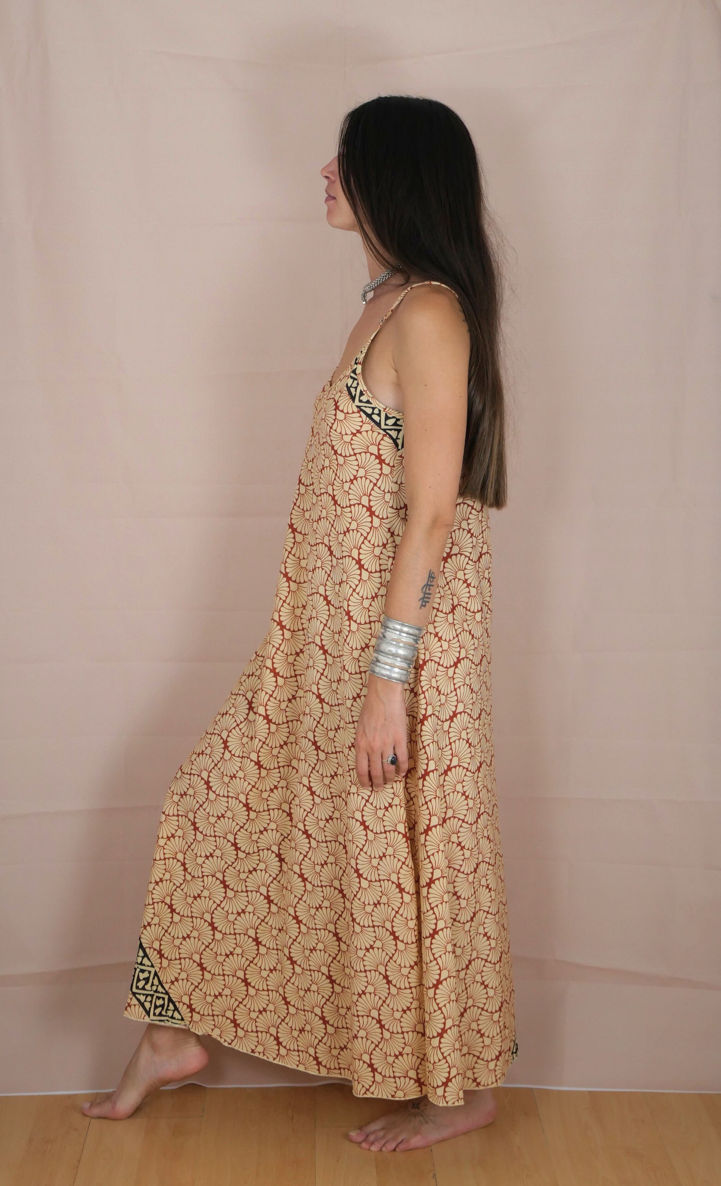 Robe Kala Lotus Rouge